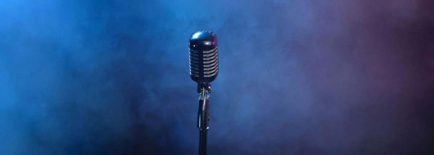 Постер Лучшие спектакли в Лазаревском